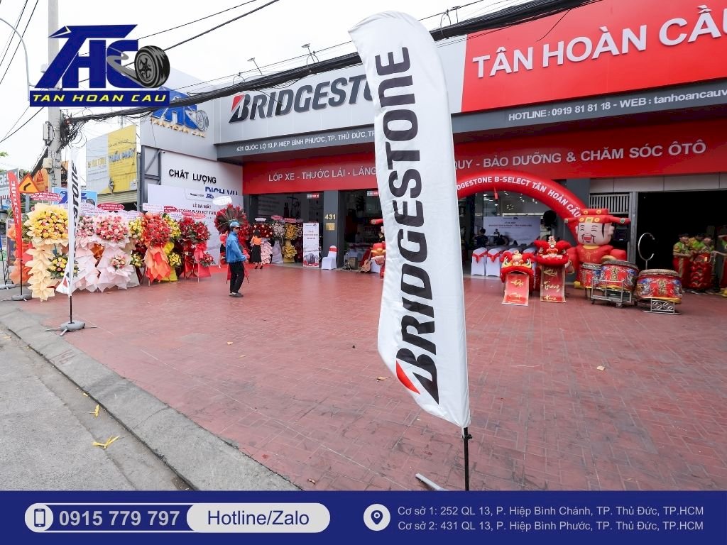 Liên hệ Ô Tô Tân Hoàn Cầu