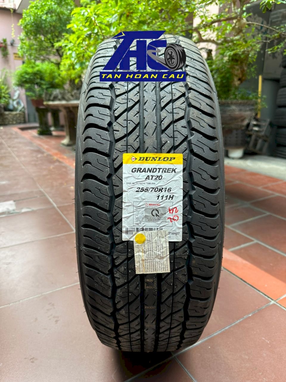 Lốp Dunlop 255/70R16 AT22 - THC557 - Ô Tô Tân Hoàn Cầu