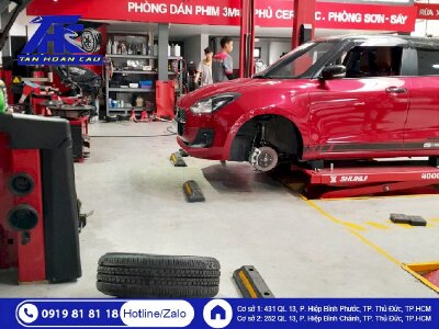 Lắp van cảm biến áp suất lốp ô tô Suzuki Swift tại ô tô Tân Hoàn Cầu 