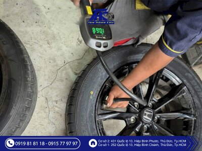 Lốp non hơi khiến xe hao xăng như thế nào? Cùng những tác hại nguy hiểm khác.. Ô Tô Tân Hoàn Cầu - Một địa chỉ bảo dưỡng & chăm sóc ô tô toàn diện đáng tin cậy trong 