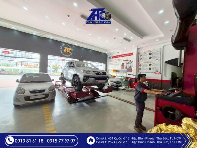 Nắng nóng 40°C tại TP.HCM – 80% ô tô đang âm thầm xuống cấp mà chủ xe không hề biết! Đặt lịch kiểm tra & bảo dưỡng ngay tại trung tâm chăm sóc xe toàn diện Ô Tô Tân Hoàn Cầu TPHCM