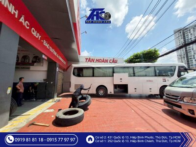 Thay lốp xe khách tận nơi tại TP.HCM – Giải pháp lắp ráp lốp lưu động cho doanh nghiệp tại Ô Tô Tân Hoàn Cầu TP.HCM