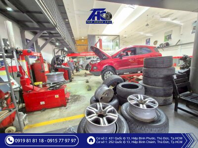 Lốp Michelin, Bridgestone, Continental, Goodyear…: Chủ xe nên chọn loại nào theo nhu cầu sử dụng tại Ô Tô Tân Hoàn Cầu TPHCM? Trung tâm bảo dưỡng, sửa chữa, chăm sóc xe toàn diện và thay lốp ô tô chính hãng uy tín top đầu TP.HCM