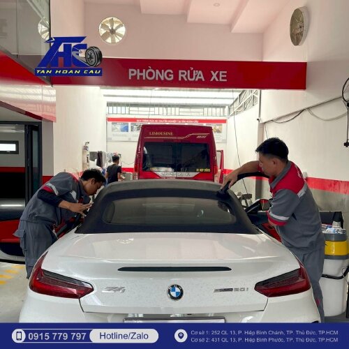 Rửa xe tiêu chuẩn (rửa xe, hút bụi, rửa gầm, bơm lốp) xe Sedan/Mini - THC421