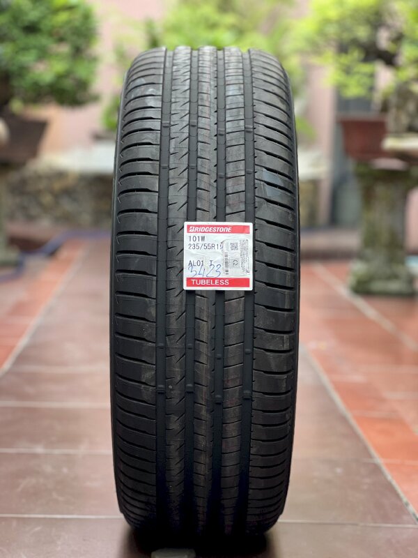 Giá lốp xe (vỏ xe) ô tô Bridgestone cập nhật mới nhất từ Bridgestone B Sellect Tân Hoàn Cầu đại lý lốp xe Bridgestone chính hãng