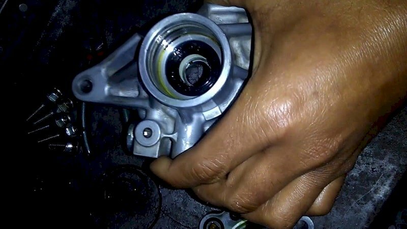 Khi nào cần phục hồi thước lái và thay mới thước lái