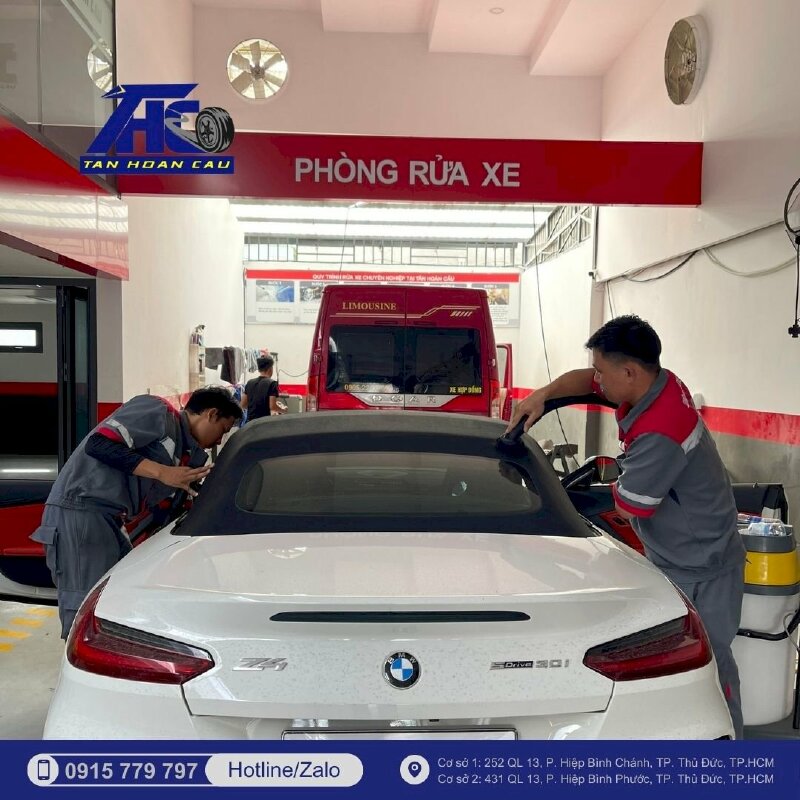 Rửa xe tiêu chuẩn (rửa xe, hút bụi, rửa gầm, bơm lốp) xe Sedan/Mini - THC421