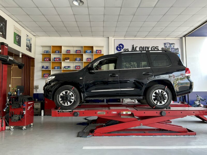 Cân chỉnh thước lái tại Ô tô Tân Hoàn Cầu