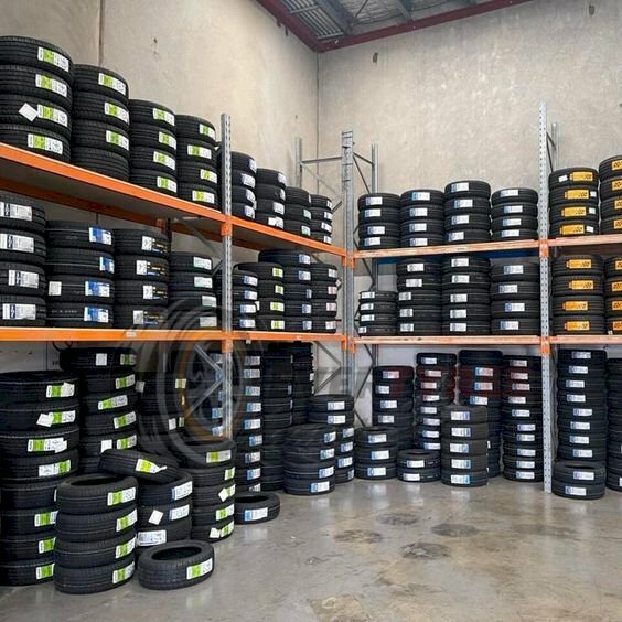 Thay lốp ô tô cập nhật kinh nghiệm về một số điều cần tránh từ chuyên gia lốp tải Ô Tô Tân Hoàn Cầu Since 1996