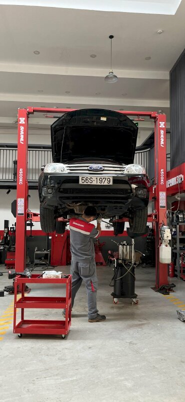 Thay lốp ô tô, chính hãng được bán chạy nhiều nhất Việt Nam năm 2024, 2023 và thời gian qua