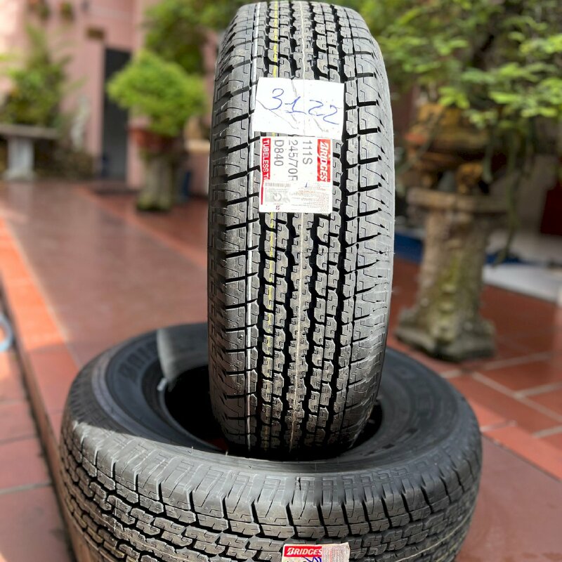 Thay lốp ô tô cập nhật kinh nghiệm về một số điều cần tránh từ chuyên gia lốp tải Ô Tô Tân Hoàn Cầu Since 1996