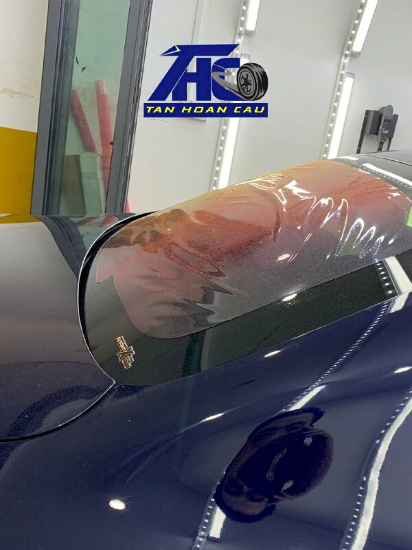 Dán phim cách nhiệt Ô Tô Tân Hoàn Cầu – 10 năm bảo hành, yên tâm mọi hành trình