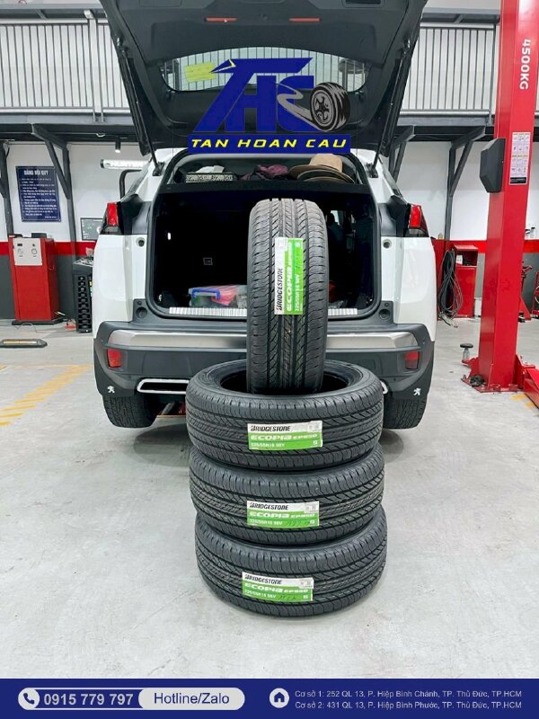 Thay lốp xe Peugeot Bridgestone Ecopia EP850 225/55R18 98V tại Ô Tô Tân Hoàn Cầu