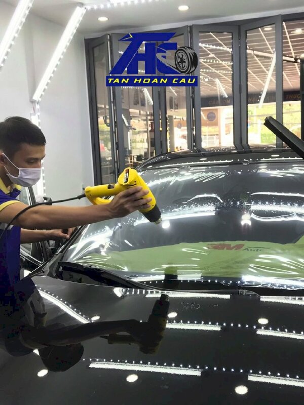 Tư vấn dán phim cách nhiệt ô tô - Top 20 câu hỏi thường gặp tại Ô Tô Tân Hoàn Cầu 431 QL13 Thủ Đức