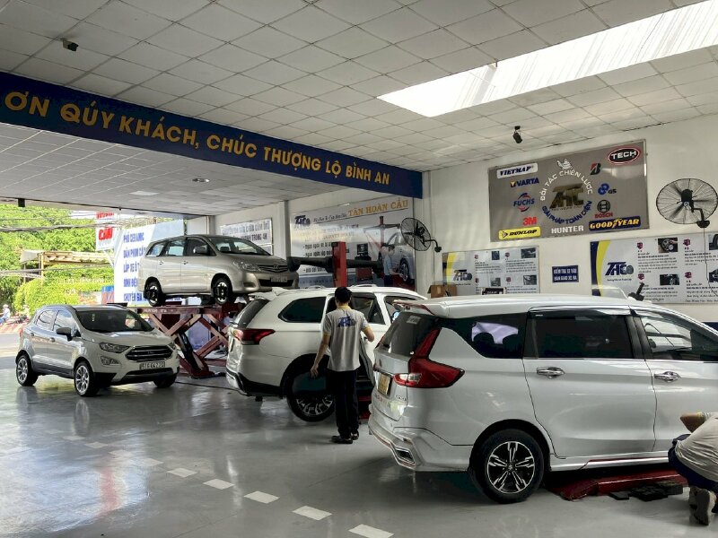 Dán Phim cách nhiệt ô tô và 8 lưu ý bảo dưỡng phim cách nhiệt 3M đúng cách từ Ô Tô Tân Hoàn Cầu