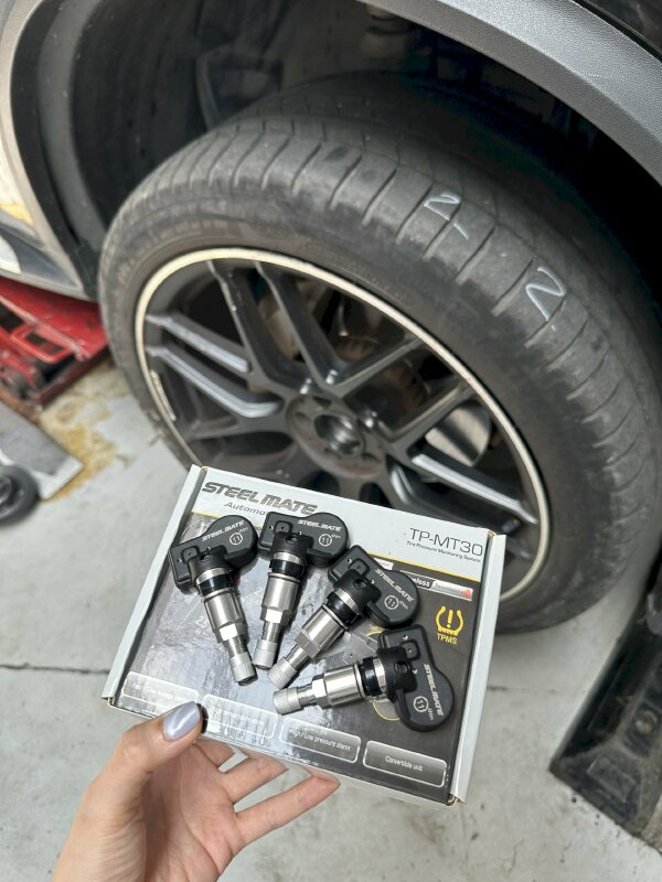 Ô Tô Tân Hoàn Cầu Since 1996 Garage Ô Tô Thủ Đức Dịch Vụ Bảo Dưỡng Ô Tô Chuyên Nghiệp Dịch Vụ Bảo Dưỡng Chuyên Nghiệp, Đa Dạng