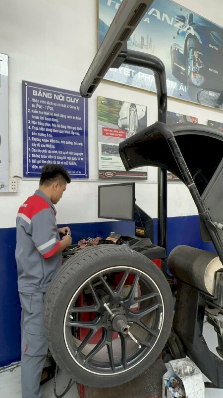 Ô Tô Tân Hoàn Cầu Since 1996 Garage Ô Tô Thủ Đức Dịch Vụ Bảo Dưỡng Ô Tô Chuyên Nghiệp Google Maps CÔNG TY TNHH TM DV OTO TÂN HOÀN CẦU